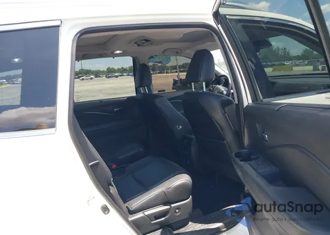 2018 Honda Pilot Elite z USA, uszkodzony, nr VIN 5FNYF6H00JB058623